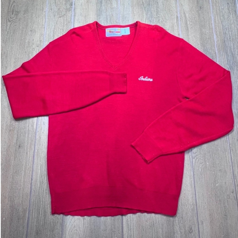 Vintage Any Wear Spanjian Indianaโ V-Neck Sweater Red Acrylic Knit Womens Medium